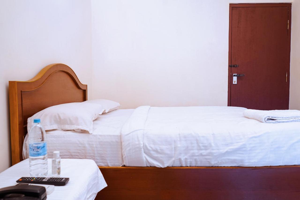 hotel kalyani international Mangalore Bagian luar foto